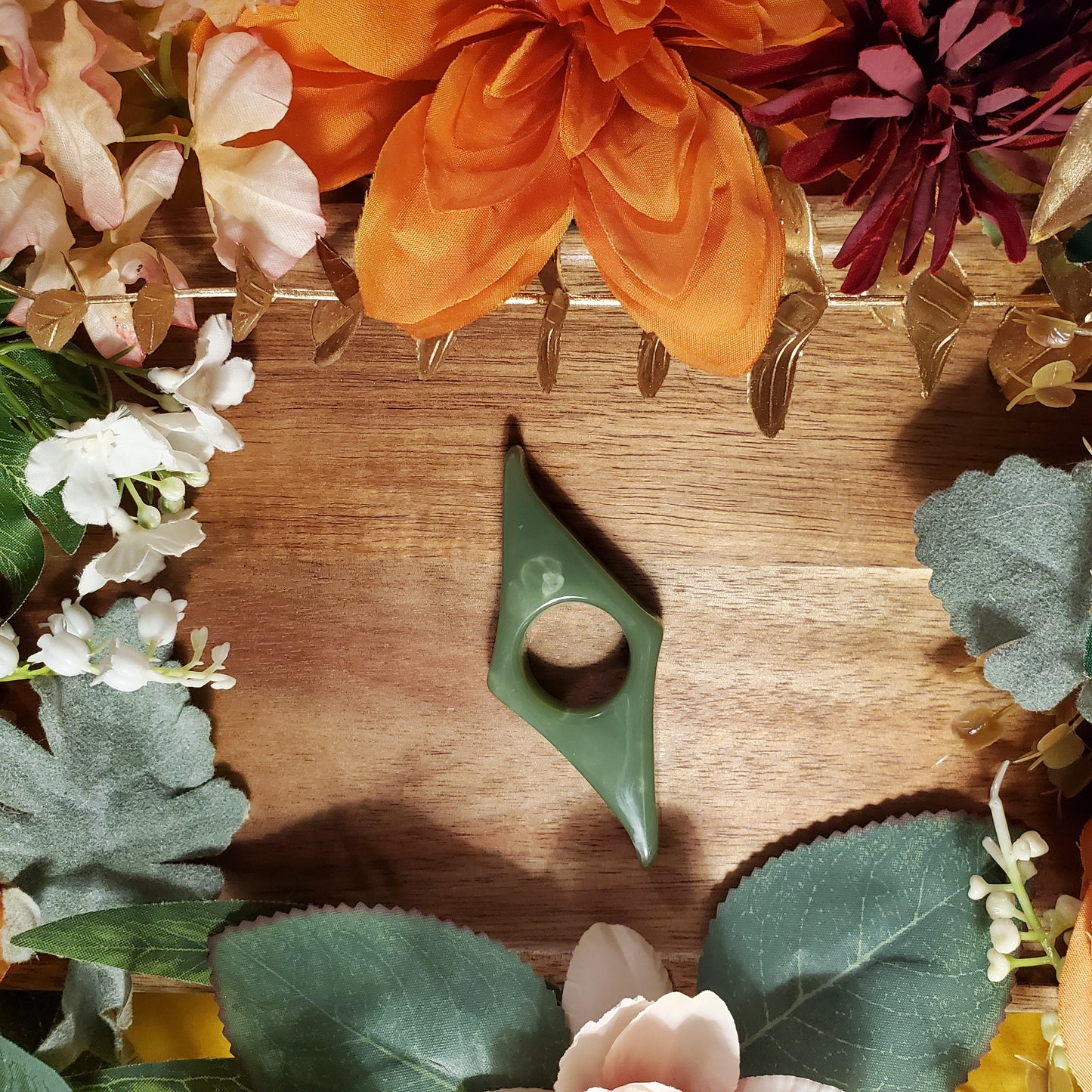 Moss Green thumb page holder
