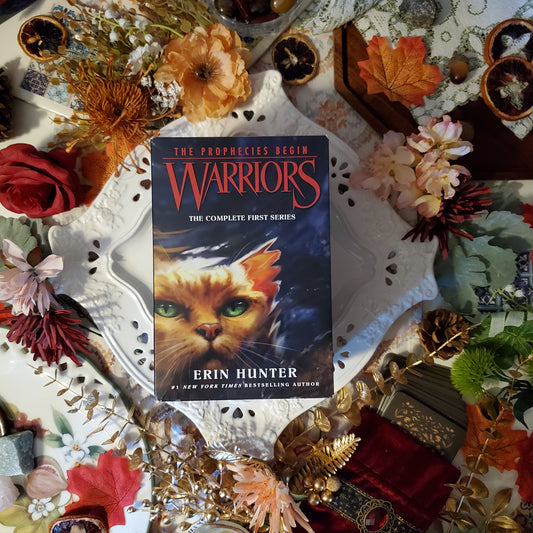 Warriors Box Set: Volumes 1 to 6: The Complete First Series (Warriors: The Prophecies Begin)