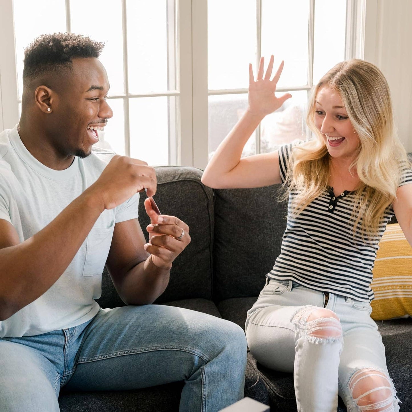 MIND READER: The Family-Friendly Psychic Party Game